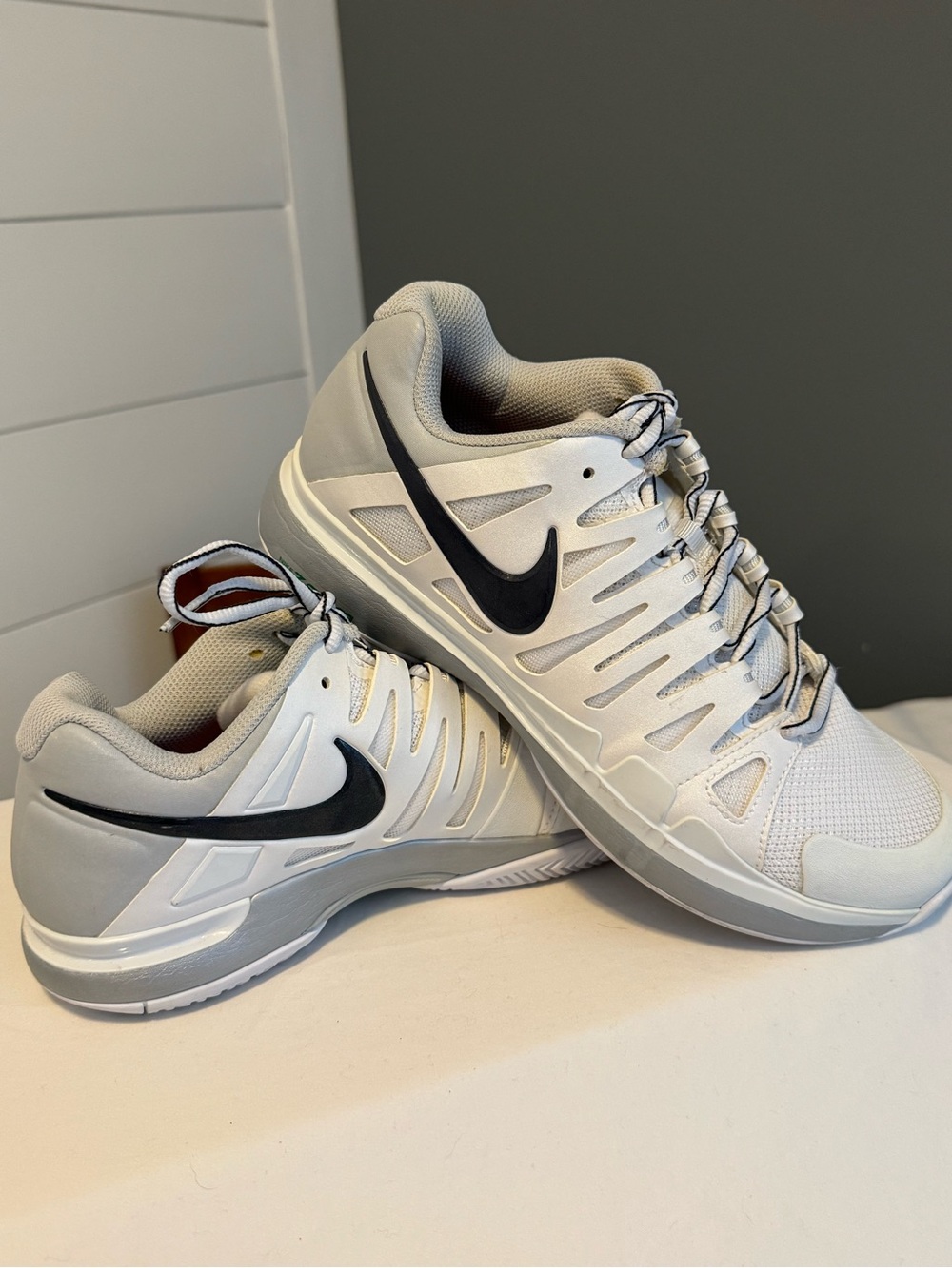 Nike Zoom Vapor 9 Tour Tennis Shoes – Size 8.5 – White/Black
